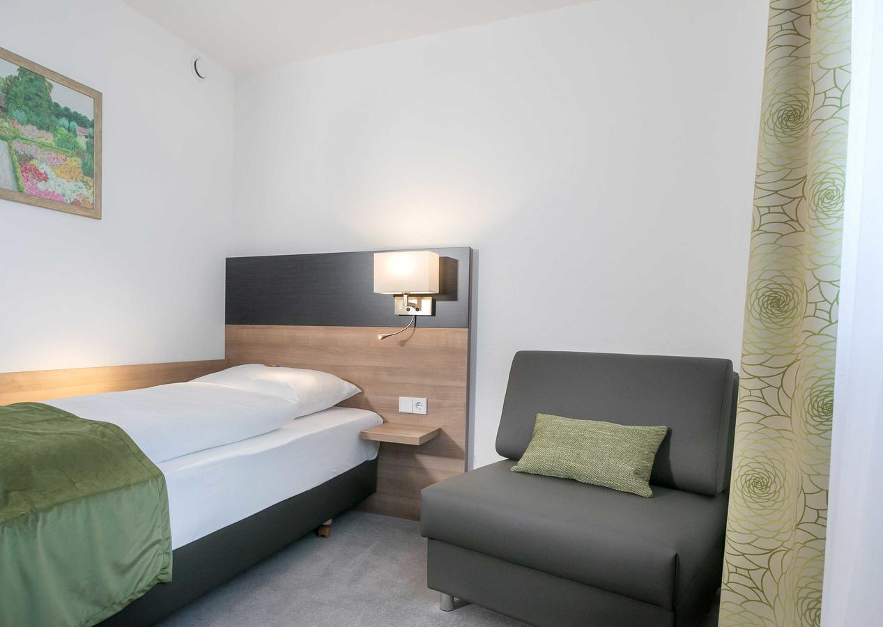 Hotel Kern Garni Walddorf  Eksteriør billede